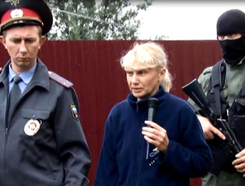 Инесса Тарвердиева во время дачи показаний. Ростовская область, сентябрь 2013 г. Кадр из видео пресс-службы ГУ МВД по Ростовской области Инесса Тарвердиева во время дачи показаний. Ростовская область, сентябрь 2013 г. Кадр из видео пресс-службы ГУ МВД по Ростовской области