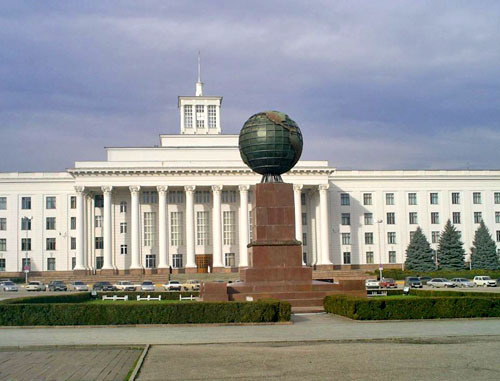 Парламент Кабардино-Балкарии. Фото: RFE/RL http://www.svoboda.org/ Парламент Кабардино-Балкарии. Фото: RFE/RL http://www.svoboda.org/