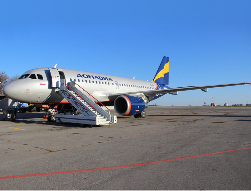 Самолет Airbus А319 компании "Донавиа". Ноябрь 2013 г. Фото: http://www.aeroflot-don.ru Самолет Airbus А319 компании "Донавиа". Ноябрь 2013 г. Фото: http://www.aeroflot-don.ru