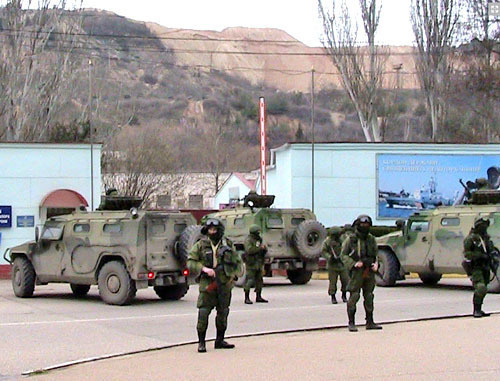 Военная техника в Крыму. Март 2014 г. Фото: Пограничная служба Украины, http://dpsu.gov.ua/ua/about/news/news_3491.htm Военная техника в Крыму. Март 2014 г. Фото: Пограничная служба Украины, http://dpsu.gov.ua/ua/about/news/news_3491.htm