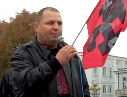 Александр Музычко на Майдане в Ровно. 14 октября 2013 г. Кадр из видеоролика, опубликованного на YouTube пользователем Яриной Сокіл.