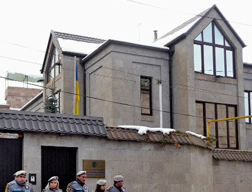 Посольство Украины в Ереване. Январь 2014 г. Фото Армине Мартиросян для "Кавказского узла" Посольство Украины в Ереване. Январь 2014 г. Фото Армине Мартиросян для "Кавказского узла"