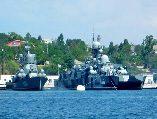 Ракетные катера Черноморского флота в Севастополе. Фото: Cmapm, http://ru.wikipedia.org/ Ракетные катера Черноморского флота в Севастополе. Фото: Cmapm, http://ru.wikipedia.org/
