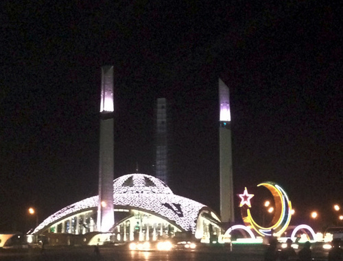 Новая мечеть в Аргуне. Фото Магомеда Магомедова для "Кавказского узла" Новая мечеть в Аргуне. Фото Магомеда Магомедова для "Кавказского узла"