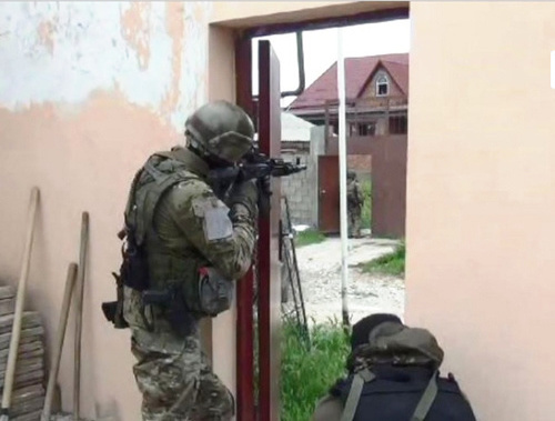 Спецоперация в Кировском районе Махачкалы 7 мая 2014 г. Фото НАК, nac.gov.ru Спецоперация в Кировском районе Махачкалы 7 мая 2014 г. Фото НАК, nac.gov.ru