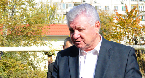 Михаил Столяров. Фото: http://news.astrgorod.ru/news/meriya-remontiruet-dvory-s-uchetom-pozhelaniy-gorozhan Михаил Столяров. Фото: http://news.astrgorod.ru/news/meriya-remontiruet-dvory-s-uchetom-pozhelaniy-gorozhan