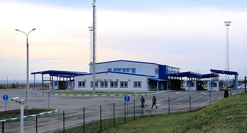 КПП "Донецк" в Ростовской области. Фото: http://www.yuga.ru/news/336756/ КПП "Донецк" в Ростовской области. Фото: http://www.yuga.ru/news/336756/