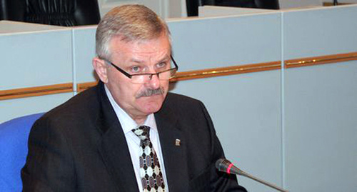 Валерий Калугин. Фото: http://news.kmvcity.ru/2014/03/05/kraevaya-prokuratura-otmenila-reshenie-o-prekraschenii-dela-deputata-kalugina/43501 Валерий Калугин. Фото: http://news.kmvcity.ru/2014/03/05/kraevaya-prokuratura-otmenila-reshenie-o-prekraschenii-dela-deputata-kalugina/43501