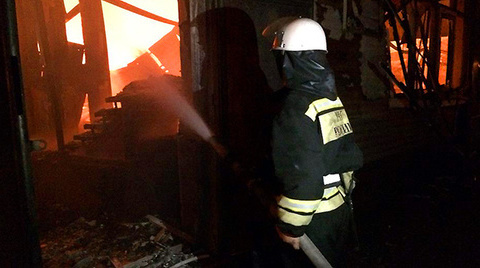 Пожар на рынке "Беркат" в Грозном, 21 июдя 2014 год. Фото: сайт МЧС Республики Чечня. http://www.95.mchs.gov.ru/operationalpage/emergency/detail.php?ID=29701
Удалить Пожар на рынке "Беркат" в Грозном, 21 июдя 2014 год. Фото: сайт МЧС Республики Чечня. http://www.95.mchs.gov.ru/operationalpage/emergency/detail.php?ID=29701
Удалить