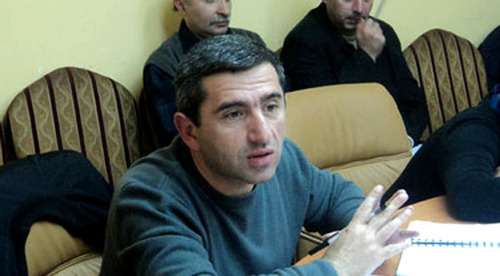 Преподаватель Арцахского госуниверситета Давид Карабекян. Фото из блога Альберта Восканяна http://www.m.kavkaz-uzel.ru/blogs/929/posts/9683 Преподаватель Арцахского госуниверситета Давид Карабекян. Фото из блога Альберта Восканяна http://www.m.kavkaz-uzel.ru/blogs/929/posts/9683