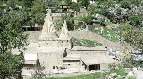 Лалеш, Ирак. Фото https://ru.wikipedia.org Лалеш, Ирак. Фото https://ru.wikipedia.org