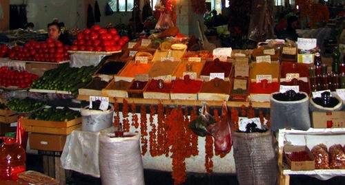 Грузинская сельхозпродукция на рынке в Батуми. Фото Юлии Кашеты для "Кавказского узла". Грузинская сельхозпродукция на рынке в Батуми. Фото Юлии Кашеты для "Кавказского узла".