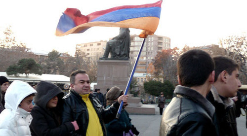 Митинг противников вступления Армении в Таможенный союз. Ереван, 6 декабря 2013 г. Фото Армине Мартиросян для "Кавказского узла" Митинг противников вступления Армении в Таможенный союз. Ереван, 6 декабря 2013 г. Фото Армине Мартиросян для "Кавказского узла"