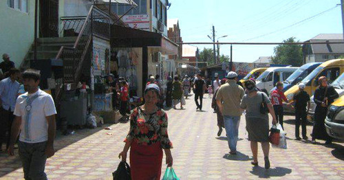 Рынок в Кизляре. Фото http://www.odnoselchane.ru/ Рынок в Кизляре. Фото http://www.odnoselchane.ru/