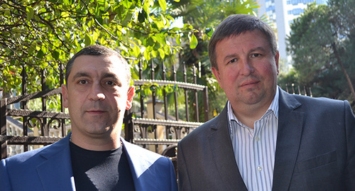Анзор Пруидзе и Олег Вронский (справа). Фото Светланы Кравченко для "Кавказского узла" Анзор Пруидзе и Олег Вронский (справа). Фото Светланы Кравченко для "Кавказского узла"