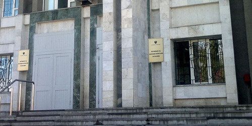 Здание ВС КЧР. 21 октября 2014 г. Фото Аси Капаевой для "Кавказского узла" Здание ВС КЧР. 21 октября 2014 г. Фото Аси Капаевой для "Кавказского узла"