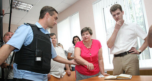 Надежда Цапок (в центре) Фото: Геннадий Аносов/Югополис, http://www.yugopolis.ru/data/mediadb/2383/0000/0361/36167/466x10000_out__.jpg Надежда Цапок (в центре) Фото: Геннадий Аносов/Югополис, http://www.yugopolis.ru/data/mediadb/2383/0000/0361/36167/466x10000_out__.jpg