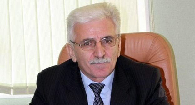 Халидов Деньга Шахрудинович. Фото: http://flnka.ru/press-reliz/659-stenogramma-mezhdunarodnoy-konferencii-problemy-lezginskogo-i-avarskogo-narodov-razdelennyh-gosudarstvennoy-granicey-mezhdu-rf-i-ar-i-puti-ih-resheniya.html Халидов Деньга Шахрудинович. Фото: http://flnka.ru/press-reliz/659-stenogramma-mezhdunarodnoy-konferencii-problemy-lezginskogo-i-avarskogo-narodov-razdelennyh-gosudarstvennoy-granicey-mezhdu-rf-i-ar-i-puti-ih-resheniya.html