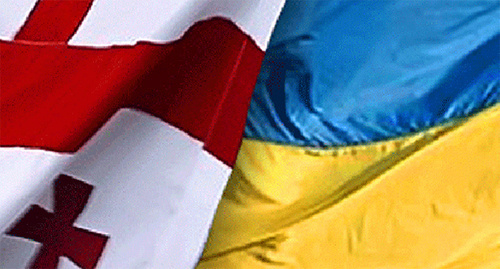 Флаги Украины и Грузии. Фото: http://newsukraine.com.ua/news/233922-ukraina-i-gruziya-obsudili-voennoe-sotrudnichestvo/
Флаги Украины и Грузии. Фото: http://newsukraine.com.ua/news/233922-ukraina-i-gruziya-obsudili-voennoe-sotrudnichestvo/