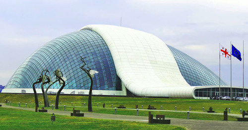 Здание парламента Грузии в Кутаиси. Фото https://ru.wikipedia.org Здание парламента Грузии в Кутаиси. Фото https://ru.wikipedia.org