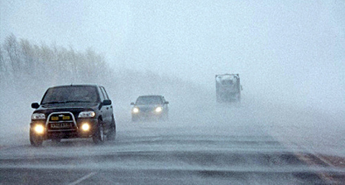 Сложные погодные условия на дороге. Фото: http://www.34.mchs.gov.ru/pressroom/news/item/2481150/ Сложные погодные условия на дороге. Фото: http://www.34.mchs.gov.ru/pressroom/news/item/2481150/