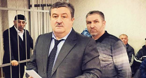 На процессе по делу имама Кисловодска Курман-Али Байчорова на переднем плане адвокат Алауди Мусаев. Фото Султана Тогонидзе На процессе по делу имама Кисловодска Курман-Али Байчорова на переднем плане адвокат Алауди Мусаев. Фото Султана Тогонидзе