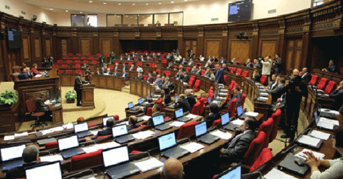 Заседание парламента Армении. Фото http://www.pastinfo.am/ru/node/65523 Заседание парламента Армении. Фото http://www.pastinfo.am/ru/node/65523