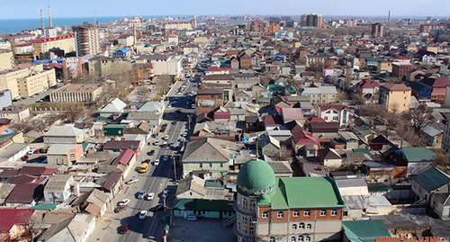 Вид Махачкалы. Фото: Арсен Багазиев, http://www.odnoselchane.ru/?page=photos_of_category§=2323&com=photogallery Вид Махачкалы. Фото: Арсен Багазиев, http://www.odnoselchane.ru/?page=photos_of_category§=2323&com=photogallery