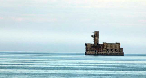 Цех испытаний торпед завода Дагдизель в Каспийском море. Фото Ахмеда Альдебирова для "Кавказского узла" Цех испытаний торпед завода Дагдизель в Каспийском море. Фото Ахмеда Альдебирова для "Кавказского узла"