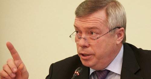 Василий Голубев. Фото: Новости Дона http://www.kr-news.ru/news/44843-vasiliy-golubev-ochevidnyh-posledstviy-ot-sankciy-v-rostovskoy-oblasti-net Василий Голубев. Фото: Новости Дона http://www.kr-news.ru/news/44843-vasiliy-golubev-ochevidnyh-posledstviy-ot-sankciy-v-rostovskoy-oblasti-net