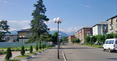 Алагир. Северная Осетия. Фото: Владимир Цомаев http://www.panoramio.com/photo/60015200 Алагир. Северная Осетия. Фото: Владимир Цомаев http://www.panoramio.com/photo/60015200