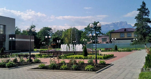 Алагир, Северная Осетия. Фото: Владимир Цомаев http://www.panoramio.com/photo/60015175 Алагир, Северная Осетия. Фото: Владимир Цомаев http://www.panoramio.com/photo/60015175