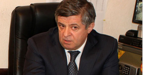 Абдула Магомадов. Фото http://minzdravchr.ru/mediot/novostnoj-blok/novyj-glavnyj-vrach-v-rkbsmp?tmpl=modal Абдула Магомадов. Фото http://minzdravchr.ru/mediot/novostnoj-blok/novyj-glavnyj-vrach-v-rkbsmp?tmpl=modal