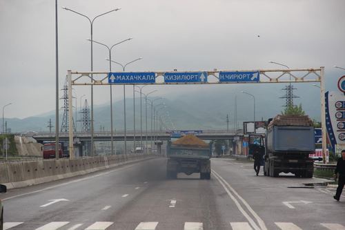Трасса М29. Дагестан. Фото магомеда Магомедова для "Кавказского узла" Трасса М29. Дагестан. Фото магомеда Магомедова для "Кавказского узла"