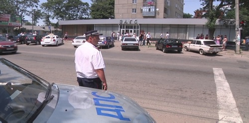 В созданную МВД по Адыгее спецгруппу включены представители полиции по охране общественного порядка и Госавтоинспекции. Фото: сайт МВД по Адыгее, https://01.mvd.ru/news/item/208112/ В созданную МВД по Адыгее спецгруппу включены представители полиции по охране общественного порядка и Госавтоинспекции. Фото: сайт МВД по Адыгее, https://01.mvd.ru/news/item/208112/