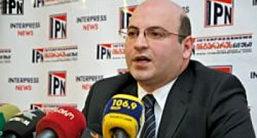 Реваз Сакеваришвили. Фото: http://www.interpressnews.ge/ru/2010-05-25-09-34-46/43569--------lr.html?ar=A Реваз Сакеваришвили. Фото: http://www.interpressnews.ge/ru/2010-05-25-09-34-46/43569--------lr.html?ar=A