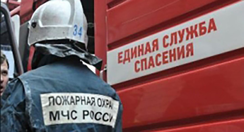 Сотрудник пожарной охраны МЧС. Фото: http://05.mchs.gov.ru/operationalpage/operational/item/3309946/ Сотрудник пожарной охраны МЧС. Фото: http://05.mchs.gov.ru/operationalpage/operational/item/3309946/
