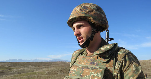 Военнослужащий Армии обороны Нагорного Карабаха. 27 декабря 2015 г. Фото Алвард Григорян для "Кавказского узла" Военнослужащий Армии обороны Нагорного Карабаха. 27 декабря 2015 г. Фото Алвард Григорян для "Кавказского узла"