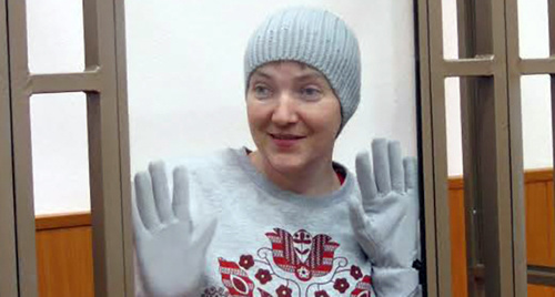 Надежда Савченко в Донецком городском суде, 27 января 2016 года.
Фото Константина Волгина для "Кавказского узла" Надежда Савченко в Донецком городском суде, 27 января 2016 года.
Фото Константина Волгина для "Кавказского узла"