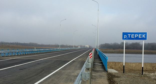 Мост через реку Терек. Фото: http://www.minavtodorchr.ru/about/proverki/48-media-about-us/182-stroitelstvo-mosta