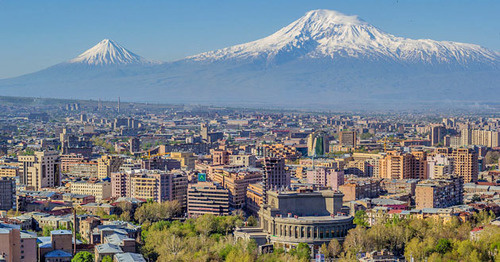 Ереван. Армения. Фото: Սէրուժ Ուրիշեան https://ru.wikipedia.org Ереван. Армения. Фото: Սէրուժ Ուրիշեան https://ru.wikipedia.org
