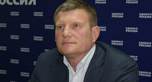 Олег Савченко Фото: http://bloknot.ru/rossiya/deputat-gosdumy-savchenko-vy-shel-iz-edinoj-rossii-iz-za-ugroz-byudzhetnikam-449739.html Олег Савченко Фото: http://bloknot.ru/rossiya/deputat-gosdumy-savchenko-vy-shel-iz-edinoj-rossii-iz-za-ugroz-byudzhetnikam-449739.html