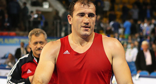 Магмедрасул Меджидов. Фото: http://wrestdag.ru/news/ru/v_mire/magomedrasul_medzhidov_pomozhet_bakinskomu_klubu_na_stadii_plej_off/ Магмедрасул Меджидов. Фото: http://wrestdag.ru/news/ru/v_mire/magomedrasul_medzhidov_pomozhet_bakinskomu_klubu_na_stadii_plej_off/