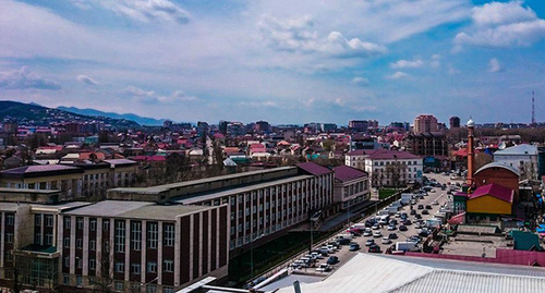 Улица Батырая в Махачкале. Фото - Сулейман Набиев, http://odnoselchane.ru/?page=photos_of_category§=58&com=photogallery Улица Батырая в Махачкале. Фото - Сулейман Набиев, http://odnoselchane.ru/?page=photos_of_category§=58&com=photogallery