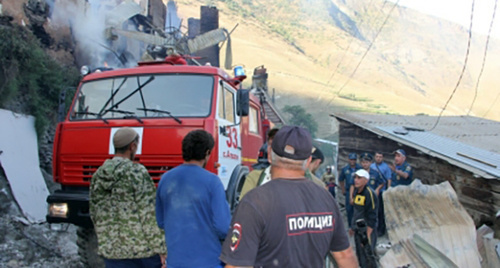 Ликвидация пожара в селении Мокок в Дагестане. Фото: http://05.mchs.gov.ru/pressroom/news/item/4061963/ Ликвидация пожара в селении Мокок в Дагестане. Фото: http://05.mchs.gov.ru/pressroom/news/item/4061963/