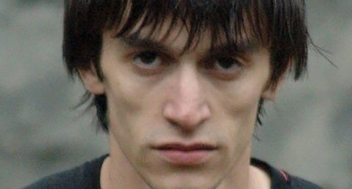 Магомед Нурбагандов. Фото: http://ren.tv/novosti/2016-09-11/blogery-prizyvayut-nagradit-policeyskogo-za-muzhestvo-pered-rasstrelom Магомед Нурбагандов. Фото: http://ren.tv/novosti/2016-09-11/blogery-prizyvayut-nagradit-policeyskogo-za-muzhestvo-pered-rasstrelom