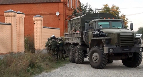 Силовики во время КТО. Фото: http://nac.gov.ru/kontrterroristicheskie-operacii/v-ingushetii-v-hode-dvuh-kto-unichtozheny.html Силовики во время КТО. Фото: http://nac.gov.ru/kontrterroristicheskie-operacii/v-ingushetii-v-hode-dvuh-kto-unichtozheny.html