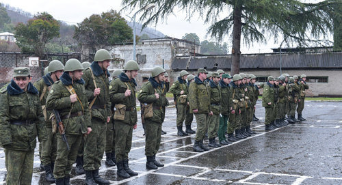 Учения в артилерийском полку армии Абхазии. Фото: © Sputnik. Томас Тхайцук
Read more: http://sputnik-abkhazia.ru/Abkhazia/20161102/1019783255/parlament-ratificiroval-dogovor-s-rossiej-o-medpomoshhi-voennym.html Учения в артилерийском полку армии Абхазии. Фото: © Sputnik. Томас Тхайцук
Read more: http://sputnik-abkhazia.ru/Abkhazia/20161102/1019783255/parlament-ratificiroval-dogovor-s-rossiej-o-medpomoshhi-voennym.html