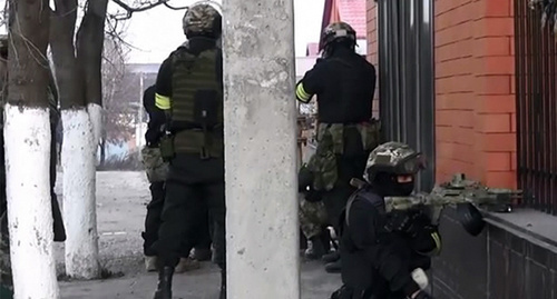 КТО в Дагестане. Фото http://nac.gov.ru/kontrterroristicheskie-operacii/v-nazrani-v-hode-kto-neytralizovany-dvoe.html КТО в Дагестане. Фото http://nac.gov.ru/kontrterroristicheskie-operacii/v-nazrani-v-hode-kto-neytralizovany-dvoe.html