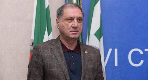 лидер партии "Единая Абхазия" Сергей Шамба. Фото © Sputnik. Томас Тхайцук
http://sputnik-abkhazia.ru/Abkhazia/20160127/1017003090.html лидер партии "Единая Абхазия" Сергей Шамба. Фото © Sputnik. Томас Тхайцук
http://sputnik-abkhazia.ru/Abkhazia/20160127/1017003090.html